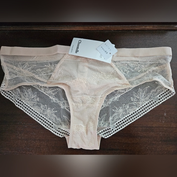 2 pairs Chantelle lace hipsters US small French 40 New with tags - Picture 1 of 2